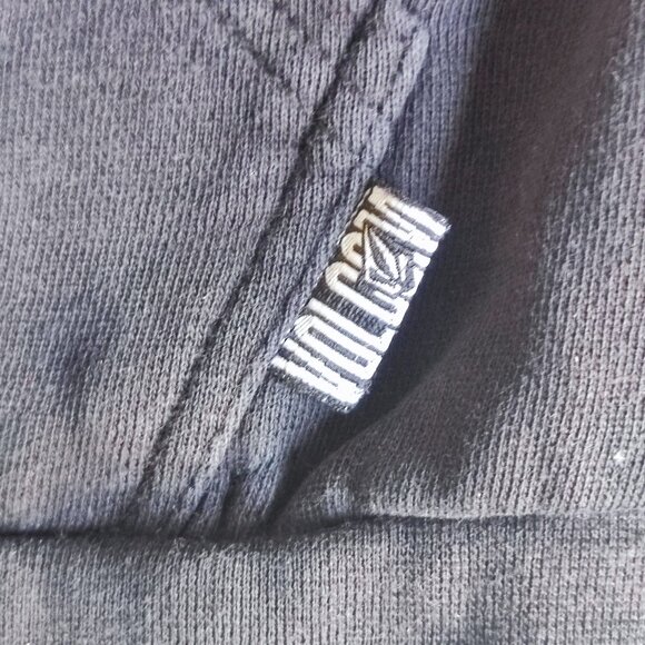 Volcom full zip hoodie boys size M black with graphic design - Picture 7 of 12